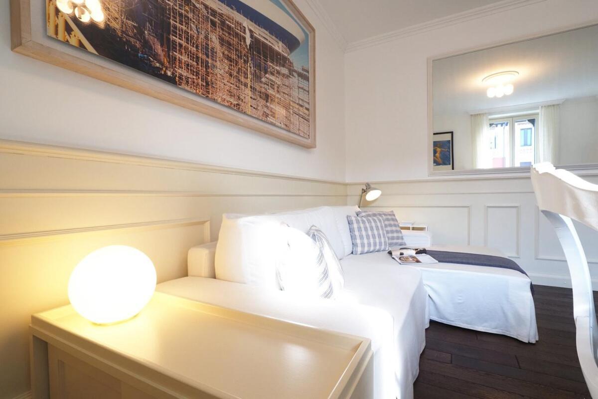 Apartment Refined And Bright One-bedroom Near Metro M4 - Dateo Mailand