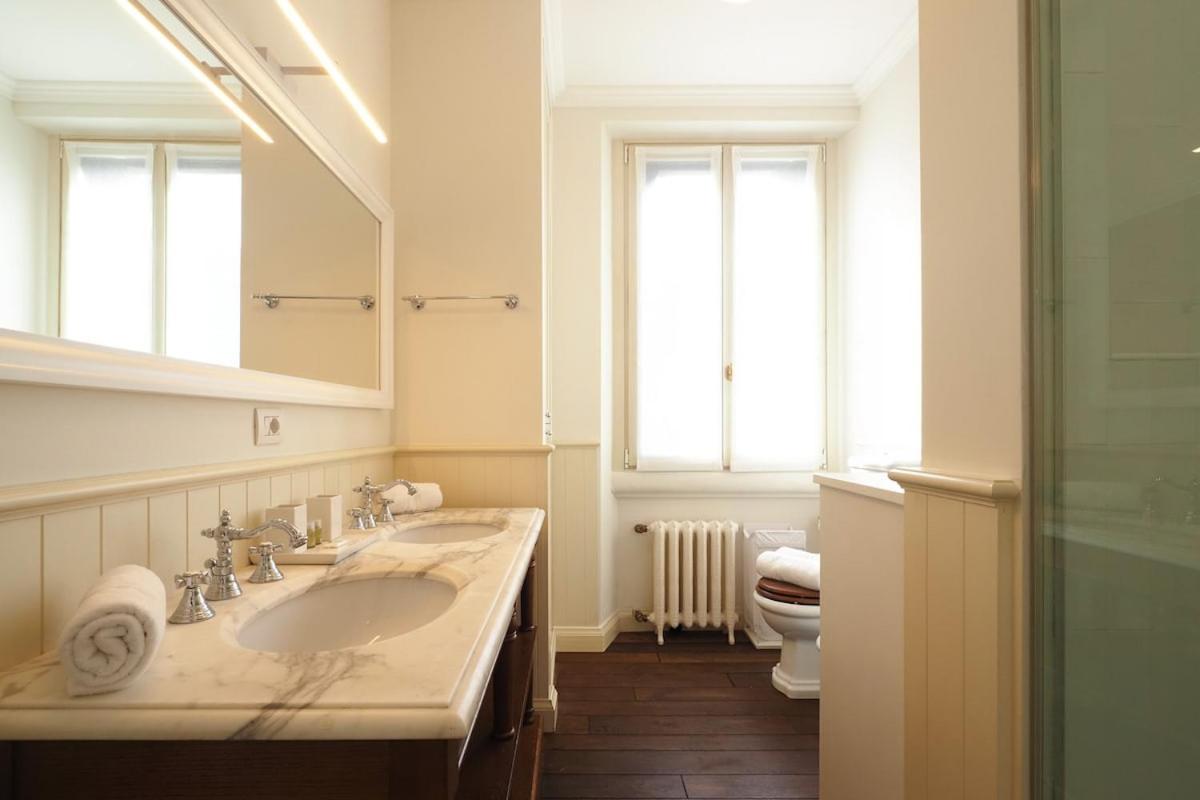 Refined And Bright One-bedroom Near Metro M4 - Dateo Apartment