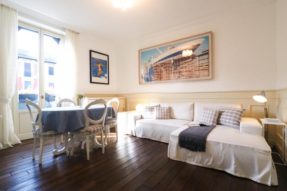 Refined And Bright One-bedroom Near Metro M4 - Dateo *